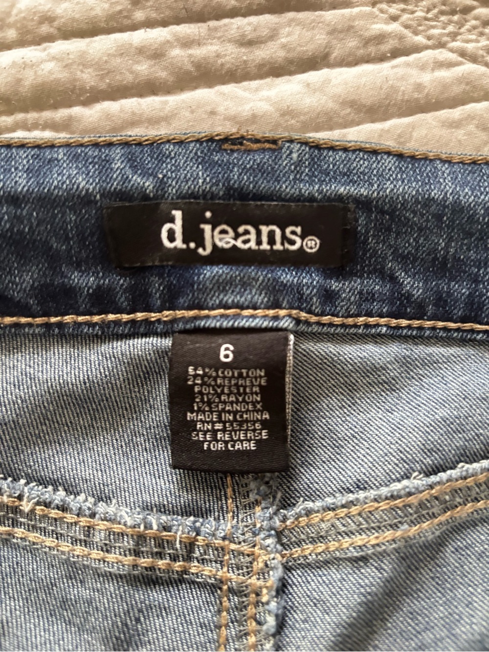 d. jeans Dark Blue Cropped Ankle Jeans - Picture 3 of 8